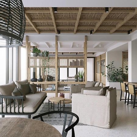 Aqua Bay Suites Plános 外观 照片