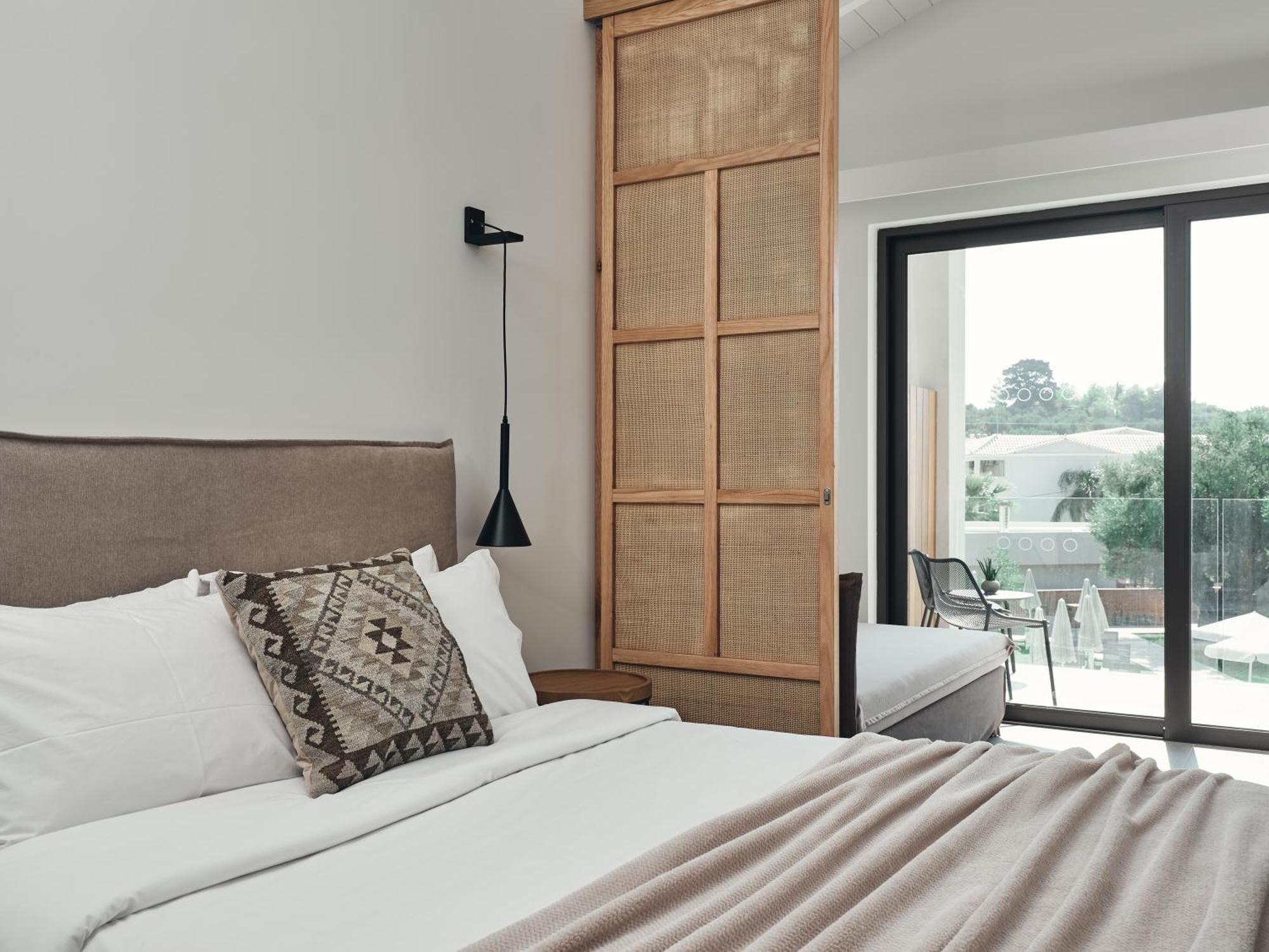 Aqua Bay Suites Plános 外观 照片
